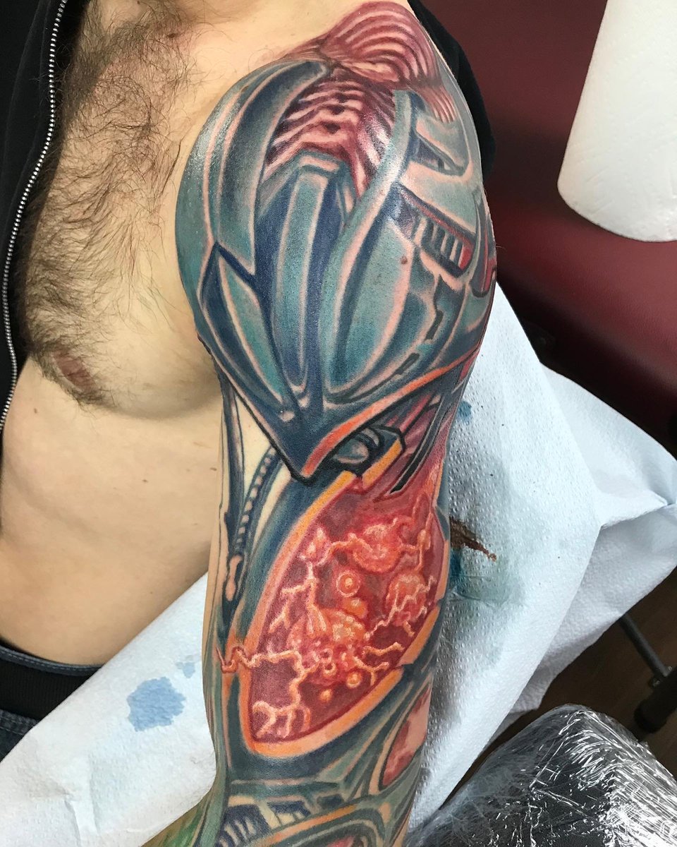 Redtree_Tattoo's tweet photo. #Artist @ adamfrance 
Biomech deltoid and biceps.

#biomech #deltoids #biceps #tattoo #redtreetattoogallery #tattoogallery #adamfrance #biomechtattoo #biceptattoo #vivid #colorfultattoo https://t.co/1DGnHgQlcF