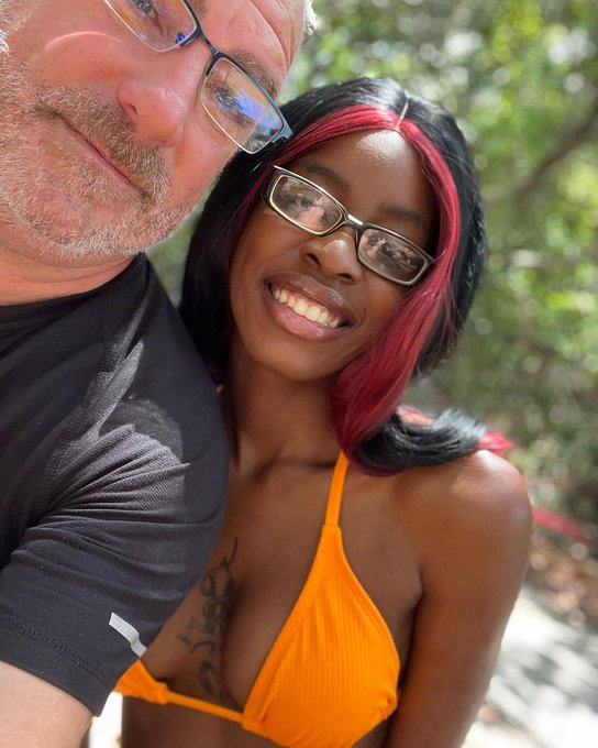 Great afternoon with Amyra J at Fort Lauderdale Beach @missamyraj https://t.co/XofC9JQCCt<a href="/tag/camilacortez"class="tags"><span>#camilacortez</span></a>