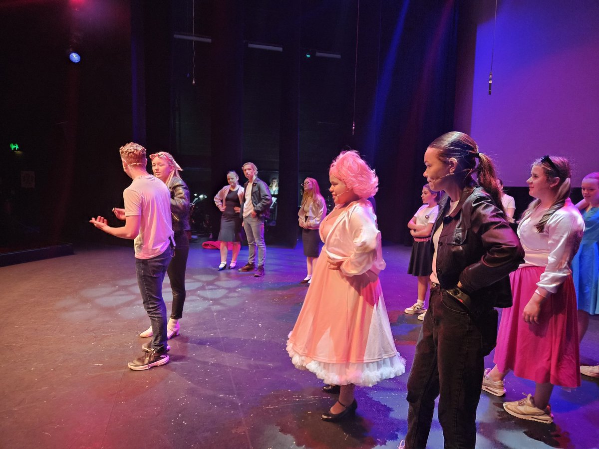 MrsSedgewick's tweet image. It's almost showtime for @StMargaretsAcad school production of Grease! Get your tickets for Tuesday and Wednesday night here folks: howdenparkcentre.co.uk/events/grease/ 
Tech &amp;amp; dress today went really well and it's looking like a terrific show! #SchoolShow #GreasedLightning