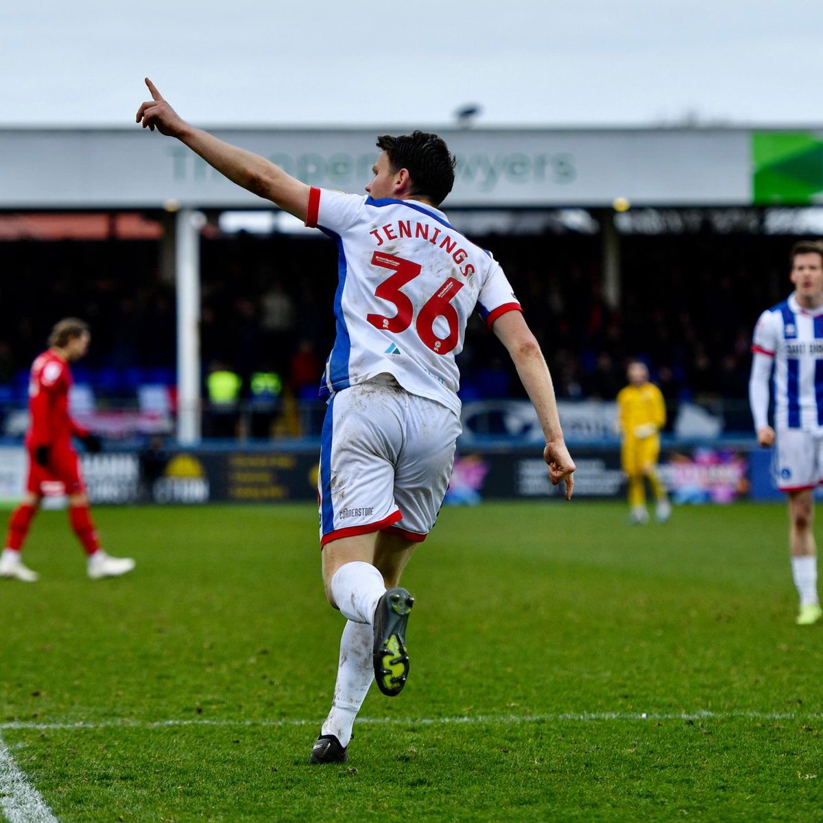 We can today confirm that following negotiations, Connor Jennings has chosen to sign elsewhere.

We’d like to thank CJ for all his efforts and we wish him nothing but the best for the future.

#HUFC | @connorjennings1