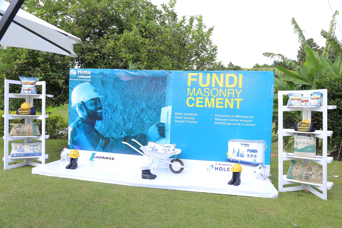 HimaCement's tweet photo. Our majestic display of some of the Hima products at Entebbe golf club during the captains putter.
#HimaCement #captainsputter #golf https://t.co/2D20VOS4AZ