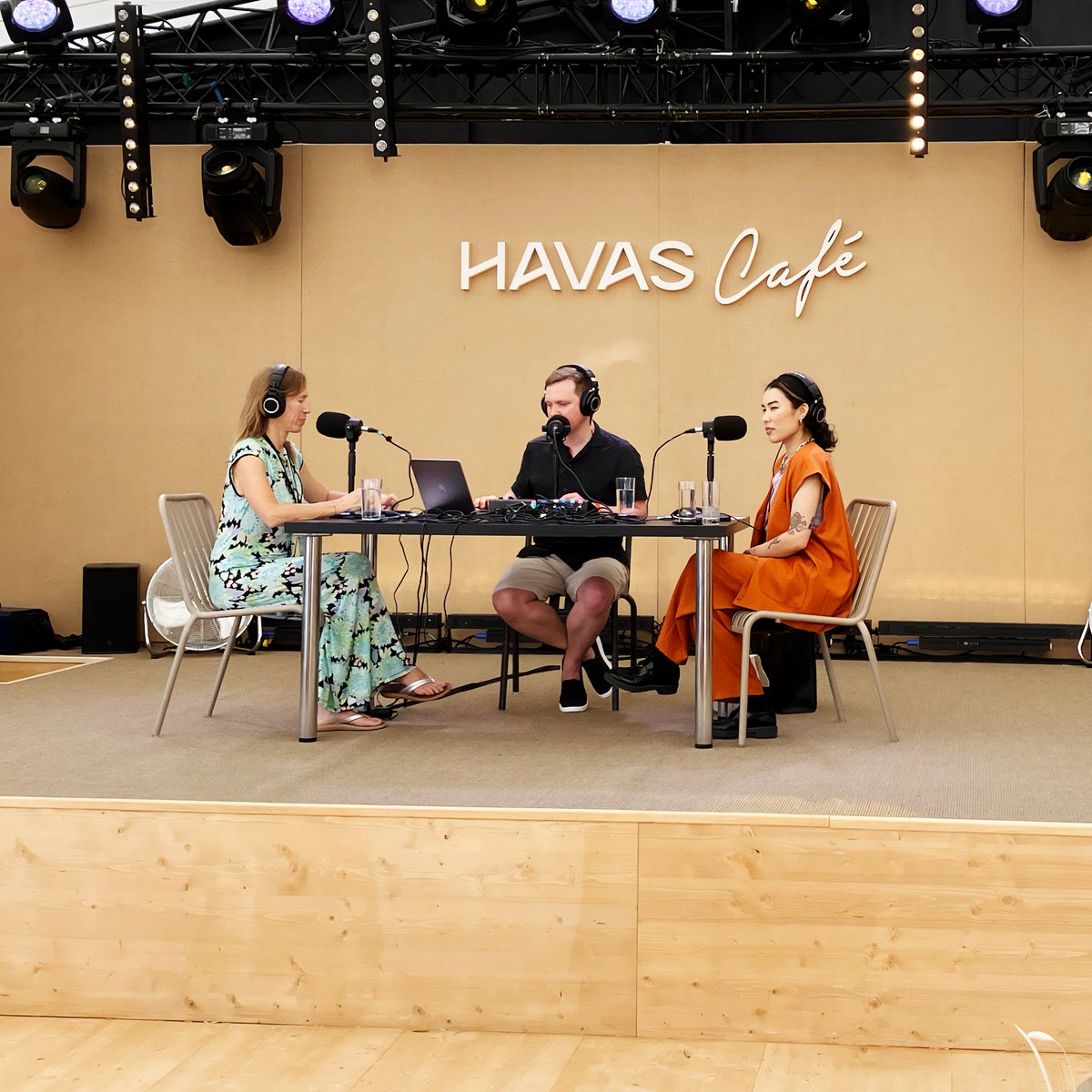 Thank you Ben Downing, @smilberg22 and tiktoker Hina for this special edition of the #MeaningfulMediaPodcast in Cannes!

#HavasCannes #HavasCafe #CannesLions2023 #OneHavas Havas Media Network TikTok