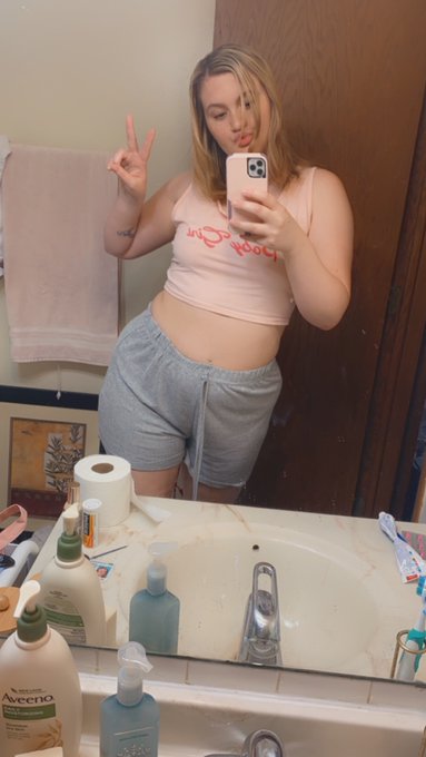 💗Come hang with me on MFC 💗 https://t.co/RlGKKltgDt<a href="/tag/fetcon"class="tags"><span>#fetcon</span></a>