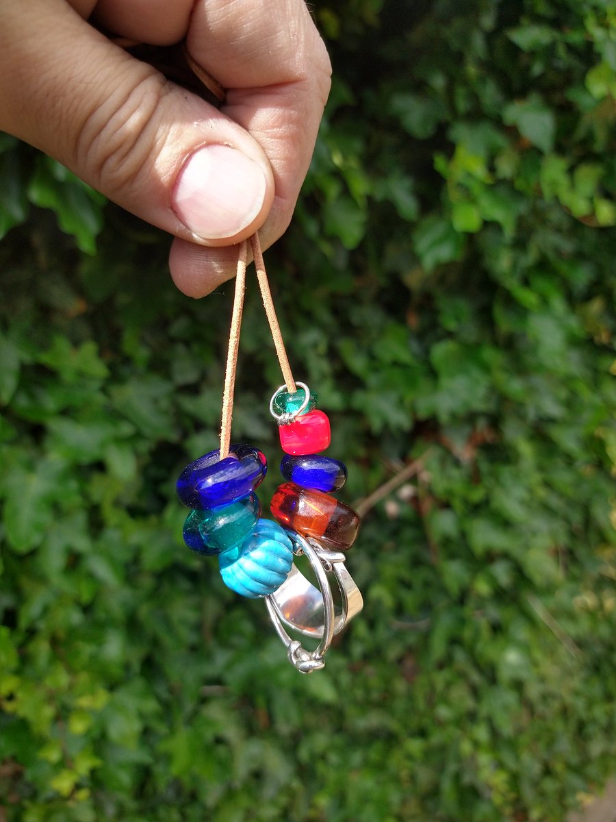 eblueaxe's tweet image. Made a Silver ring today to finally complete this Viking necklace after nearly 10 years! Short video below (last bit lower in the thread)

#viking #vikingage #vikingjewellery #earlymedieval #archaeology