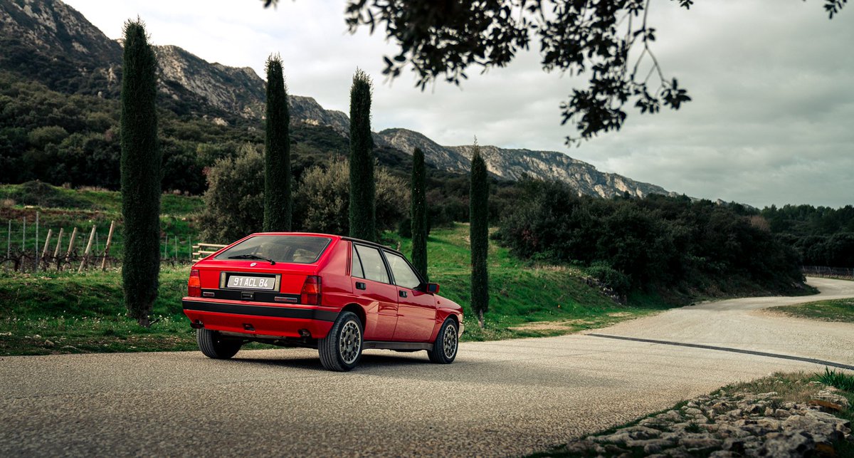 #Lancia 🇮🇹 Delta Integrale HF 16V  

© Calvin Courjon Classic Driver
