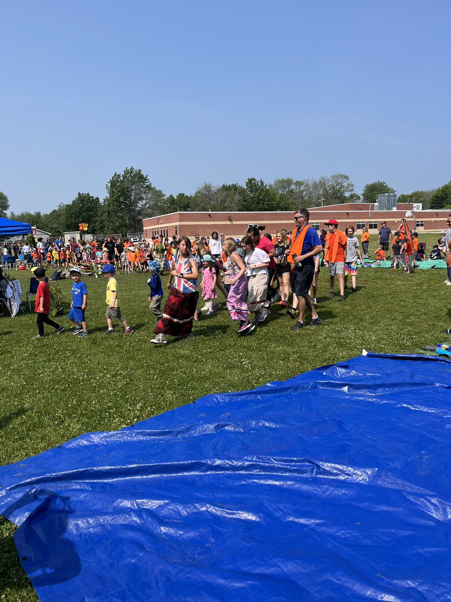 Mme. Newburn (@mllenewburnfsl) on Twitter photo Drumming. Dancing. Sorry telling. Miigwetch for this special ceremony. <a href="/SCDSB_Schools/">Simcoe County District School Board</a> <a href="/FNMI_SCDSB/">SCDSB_IndigenousEd</a> <a href="/ColdwaterPs/">ColdwaterPS</a> Drumming. Dancing. Sorry telling. Miigwetch for this special ceremony. <a href="/SCDSB_Schools/">Simcoe County District School Board</a> <a href="/FNMI_SCDSB/">SCDSB_IndigenousEd</a> <a href="/ColdwaterPs/">ColdwaterPS</a>