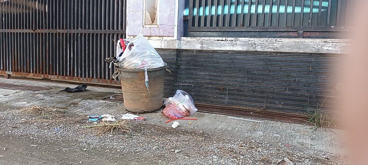 gilartw's tweet photo. sampah by Abdan graphy mode. https://t.co/p5x6QhBB6K