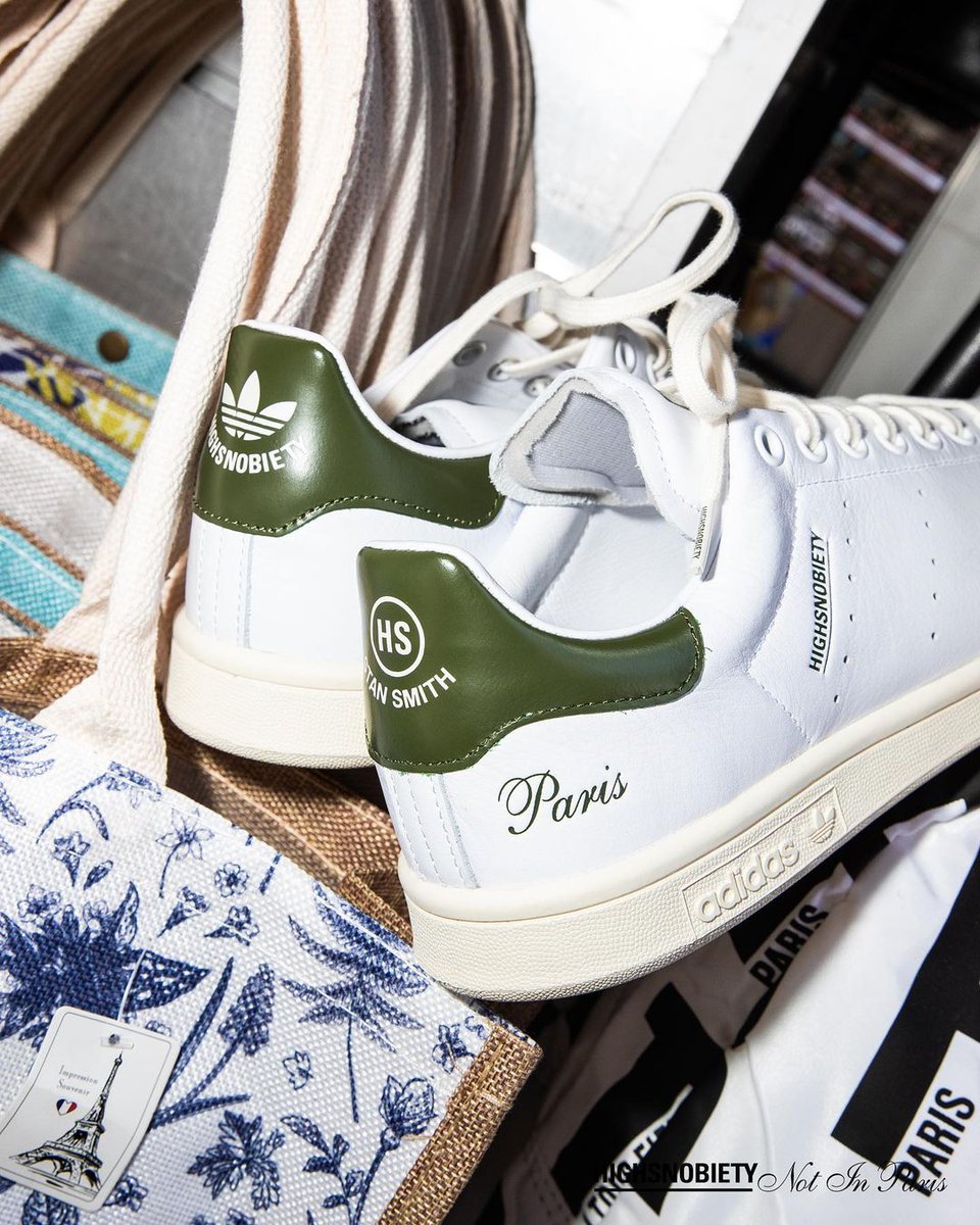  Stan Smith Highsnobiety パリ 🇫🇷 HIGHSNOB STAN SMITH @highsnobiety brings the adidas Stan