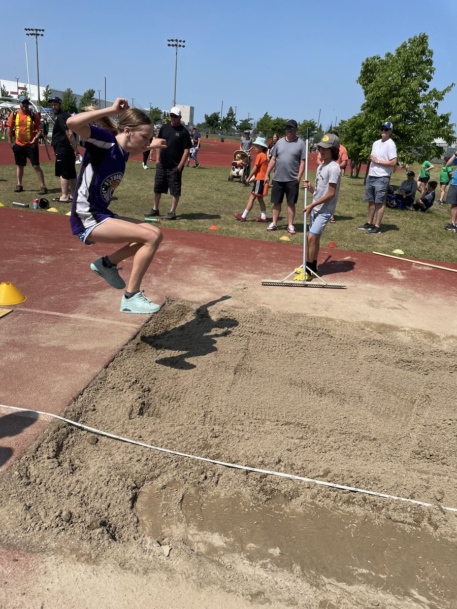 ALCDSB East Athletics tweet media