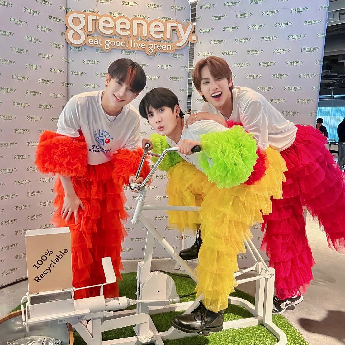 MflowTheseries's tweet image. พวกเราไม่ได้มาเล่นไนะครับดูจากชุด รอติดตามในวันลงแข่งจริง😁 น้องๆวง Hashtax ค่าย MflowEntertainment เข้าร่วมงานแถลงข่าวและร่วมแข่งขันในงาน SPOGOMI WORLD CUP 2023 THAILAND STAGE 
#SPOGOMIWORLDCUP2023THAILANDSTAGE #SPOGOMIWORLDCUP2023 
#mflowentertainment #hashtax #hashtaxofficail