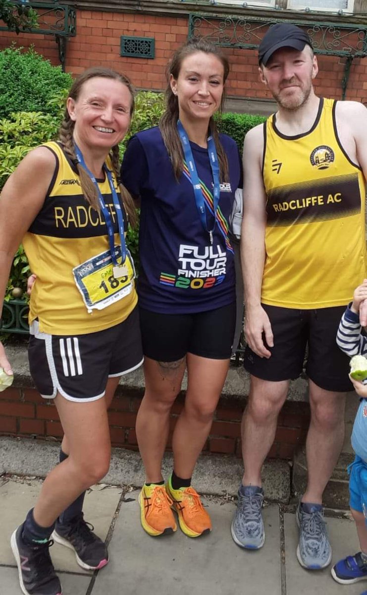 Congratulations to our runners this weekend! Especially those who completed the Tour of Tameside! 🖤💛🖤💛