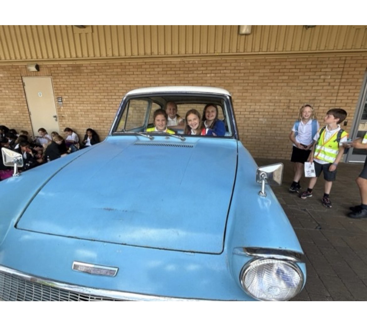 latimerprimary's tweet image. More of #ClassSM and #ClassEH’s Harry Potter Studios adventures…