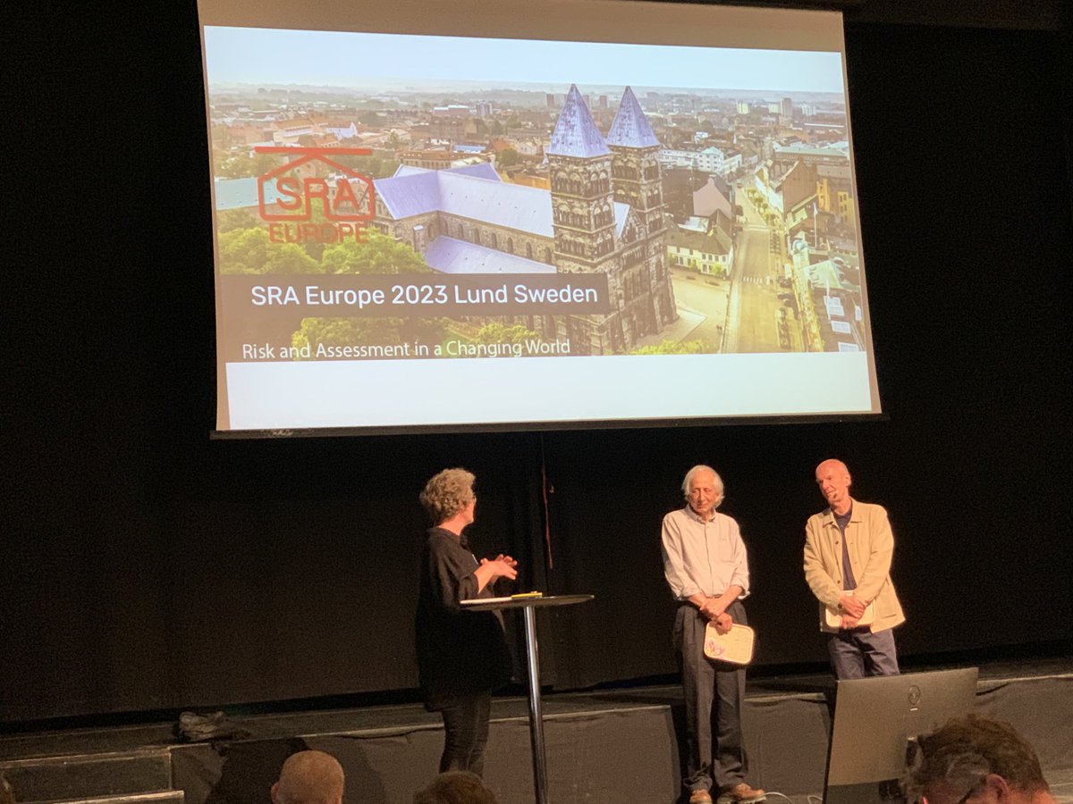 ⁦<a href="/SRAEurope/">SRAEurope</a>⁩ conference chair ⁦<a href="/ullrikasahlin/">Ullrika Sahlin</a>⁩ speaks for all attendees with a heartfelt thanks to the keynote speakers for the first day. #riskscience #riskanalysis