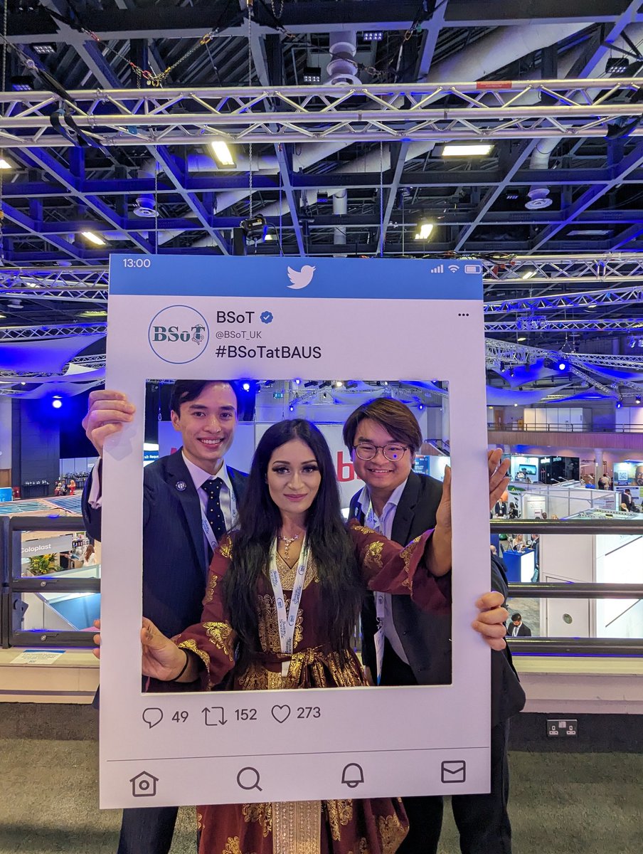 Trying to beat the time for cystoscopic stone retrieval with best friends! 

You should try too 👀👀👀

Thank you @BSoT_UK #BAUS23 #BSoTatBAUS #BURSTatBAUS