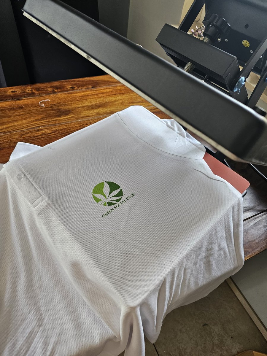 Wir bereiten uns intensiv auf die MaryJane 2023 vor. Auch mit ein kleines Budget kommen wir gut aus. Wir freuen uns auf den Messetrubel.