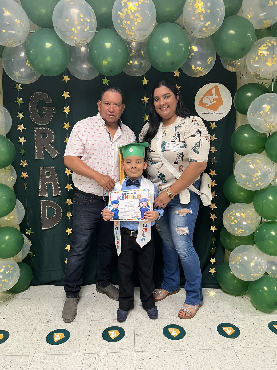 Happy Kinder Graduation. 💚
2022-2023.🎓 Thank you parents for celebrating the learning and achievements of our students who are moving onto the next stage of their education. We’ve had an impressive year and are grateful for our partnership. ⭐️ @NEISD @mrstaufert @anna_alnicolai