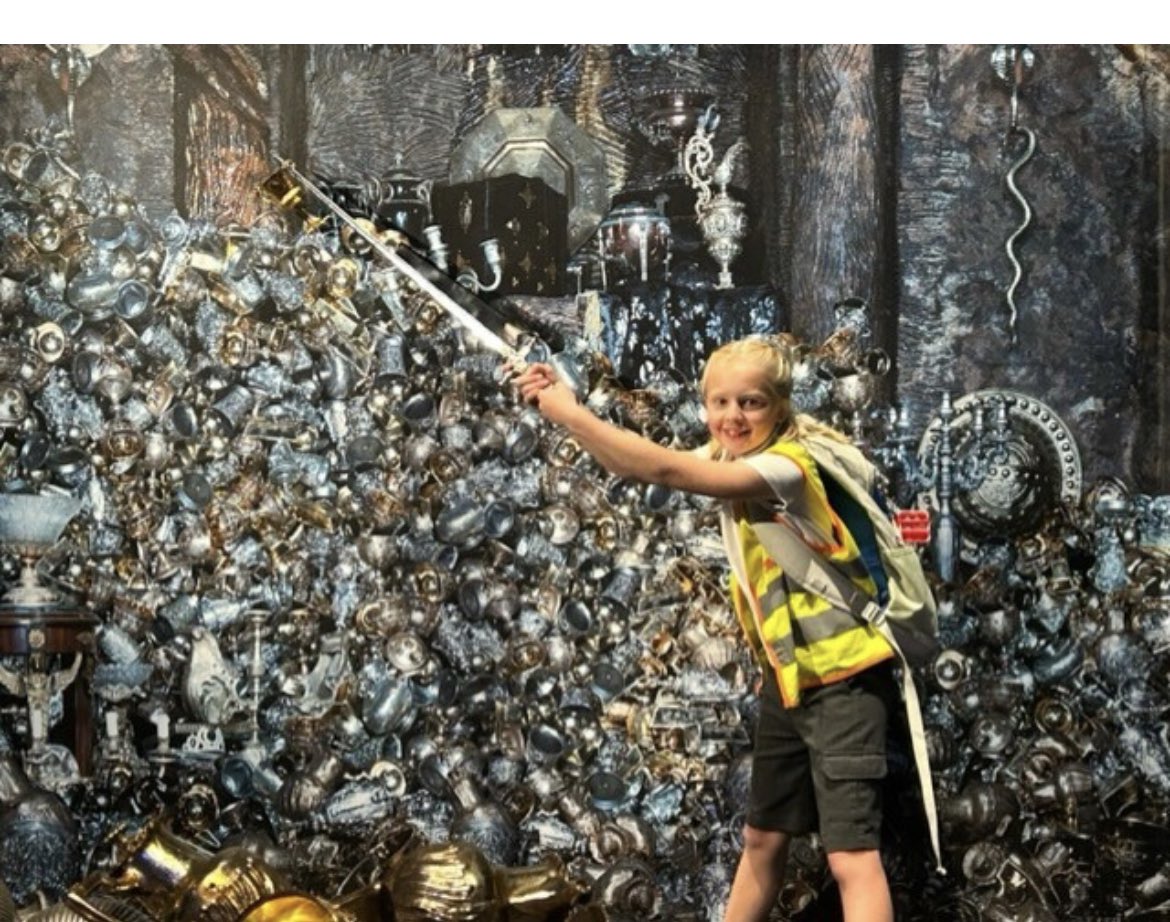 latimerprimary's tweet image. More of #ClassSM and #ClassEH’s Harry Potter Studios adventures…