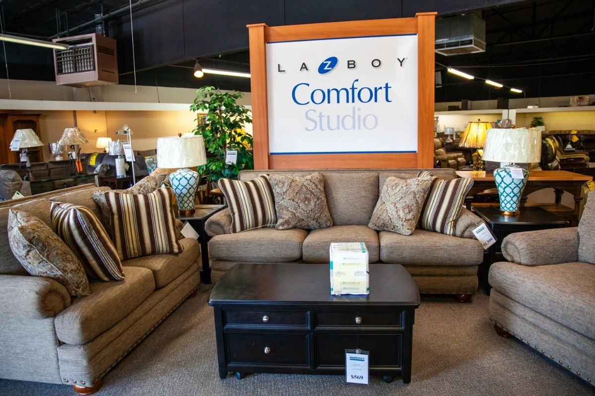 Mayberry's Complete Home Furnishings tweet media