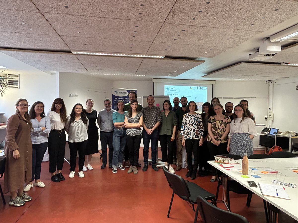 🤝Today marked a major milestone in the #LIFE_letsgo4climate project from <a href="/RCValdeLoire/">Région Centre-Val de Loire</a> with the organization of a #EUSEW workshop in Brussels. The VP for climate and energy <a href="/godet_jeremie/">Jérémie Godet 🌻🍉</a> gave the opening speech before a session of inspiring round tables on citizen engagement💡