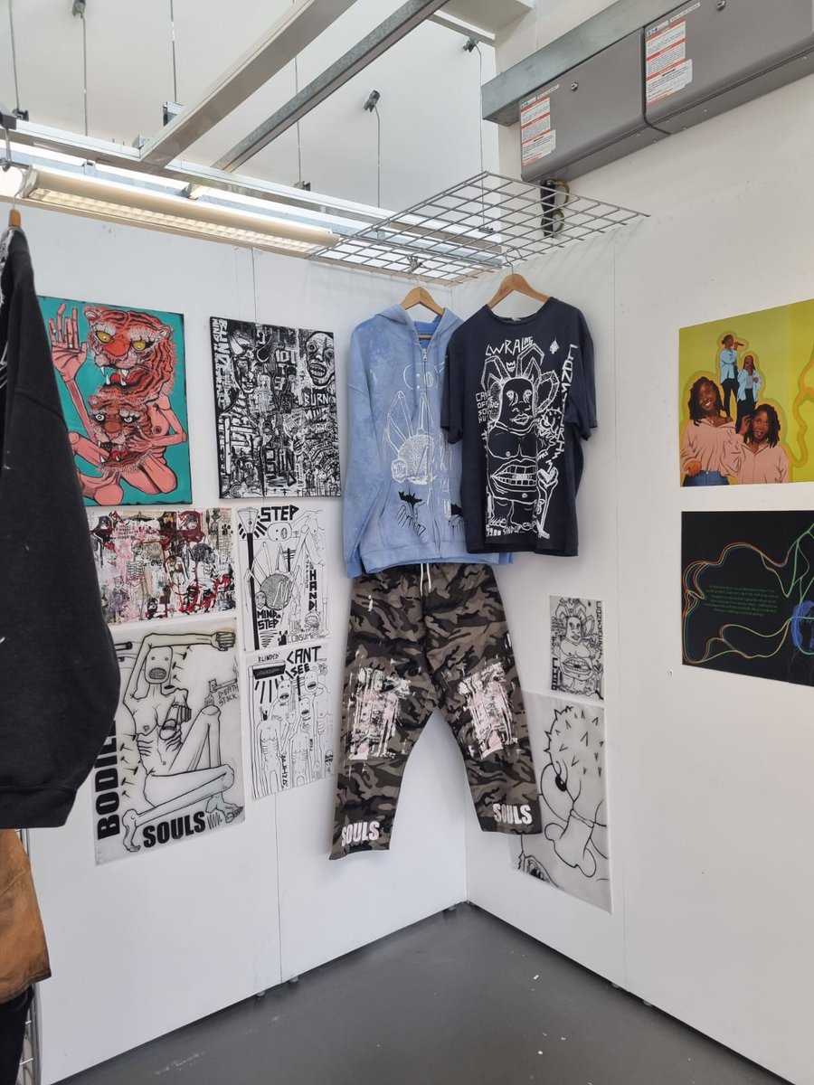 University of Portsmouth (@portsmouthuni) on Twitter photo On Friday we got the chance to see our students' final projects at the annual graduate show hosted by <a href="/UniPortCCI/">Faculty of CCI, UoP</a>
Congratulations to all of our creative students who took part, and thank you to anyone who came down to support!
#PortsmouthUni On Friday we got the chance to see our students' final projects at the annual graduate show hosted by <a href="/UniPortCCI/">Faculty of CCI, UoP</a>
Congratulations to all of our creative students who took part, and thank you to anyone who came down to support!
#PortsmouthUni
