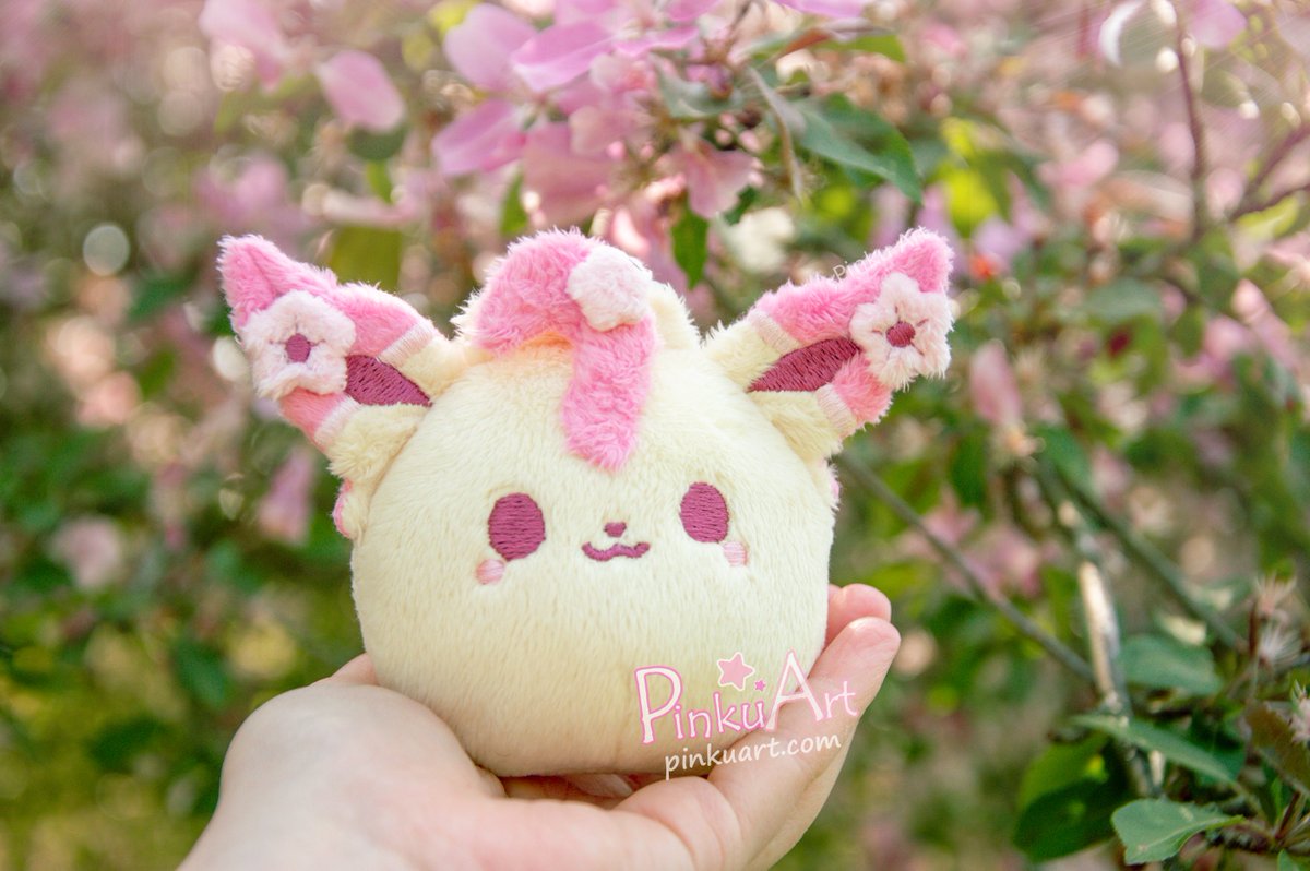 Pinku_Art's tweet image. Mmmh.. Sakura Leafeon Mochi.
*𝑺𝒒𝒖𝒊𝒔𝒉*
Sending out June's Newsletter tomorrow 🌸