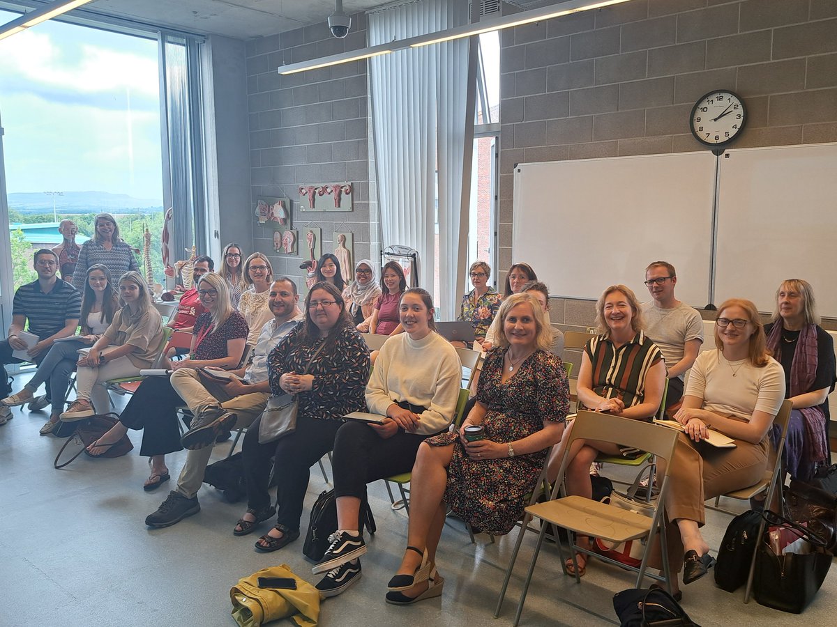 Huge thanks to Prof Heather Colquhoun 🇨🇦 @UoT for sharing her expertise on scoping reviews with us @UL @HRI_UL today.

We had a great turnout despite the 🌧️⛈️☔️

Heather emphasized the need for methodological rigor & thoughtful decision making at every stage of #EvidenceSynthesis