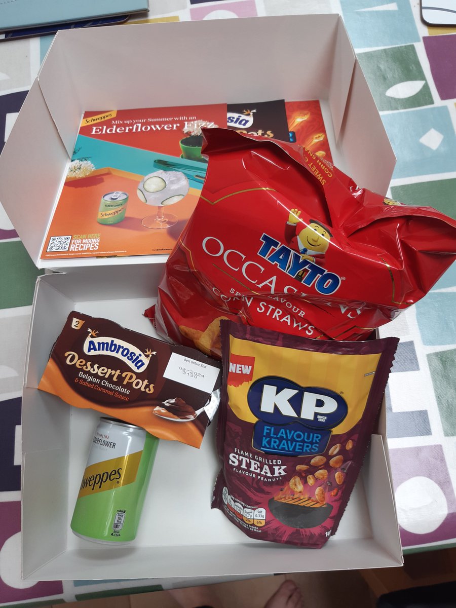 dev_eimear's tweet image. Lovely lil surprise today when collecting my click &amp;amp; collect order 
@TescoIrl #Summer #Tesco