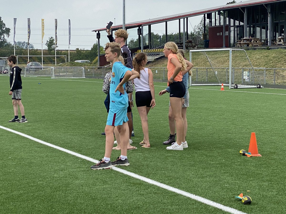 sportingrou's tweet image. Jubileum @vv_GAVC  activiteit basisscholen groot succes