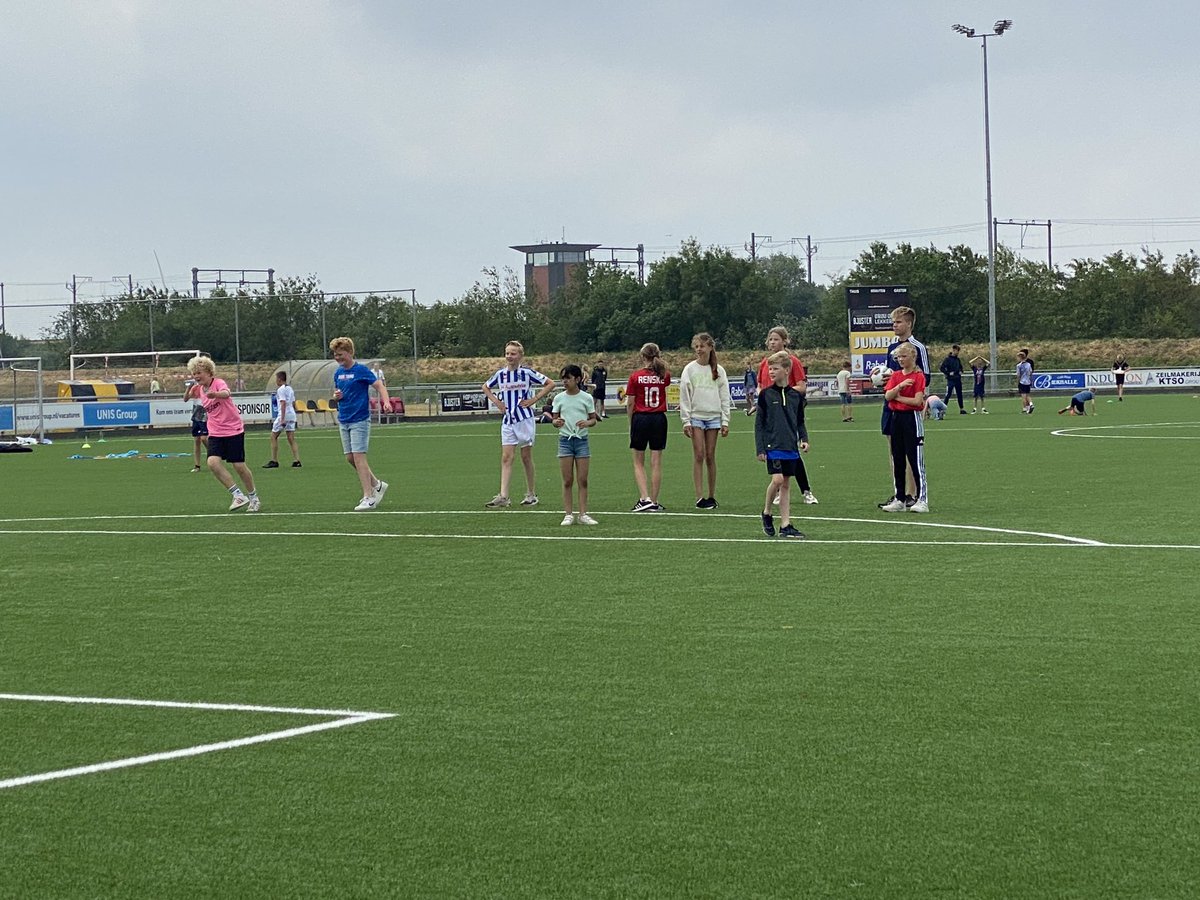 sportingrou's tweet image. Jubileum @vv_GAVC  activiteit basisscholen groot succes
