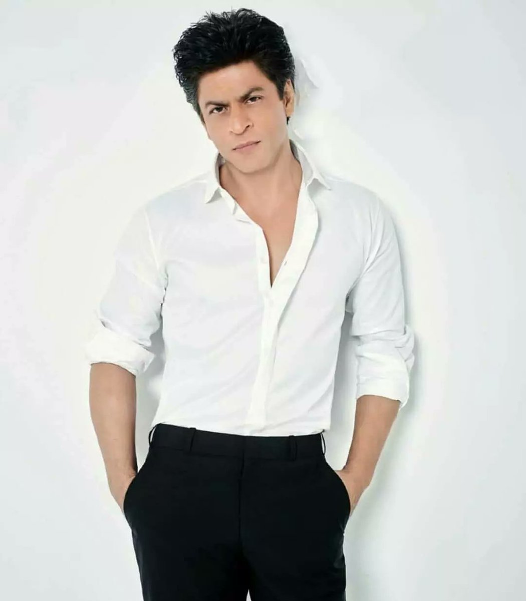 Shah Rukh Khan dünyanın en karizmatik adamı 👑❤😍