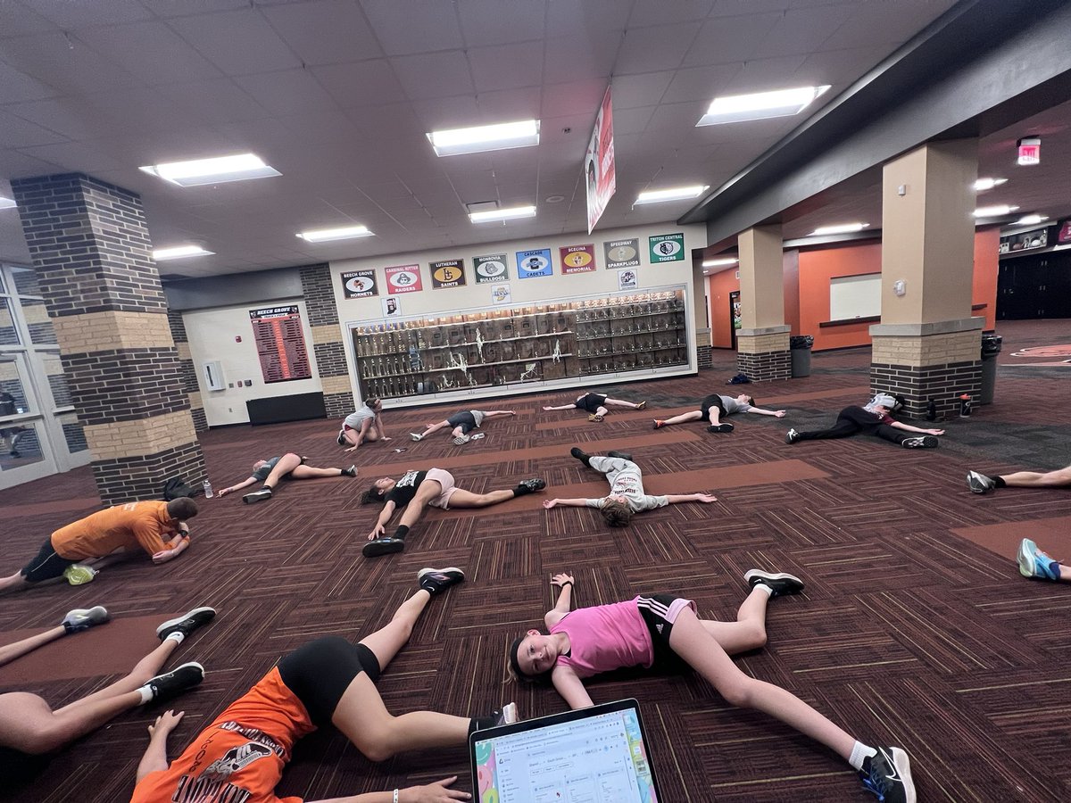 Beech Grove Distance tweet media