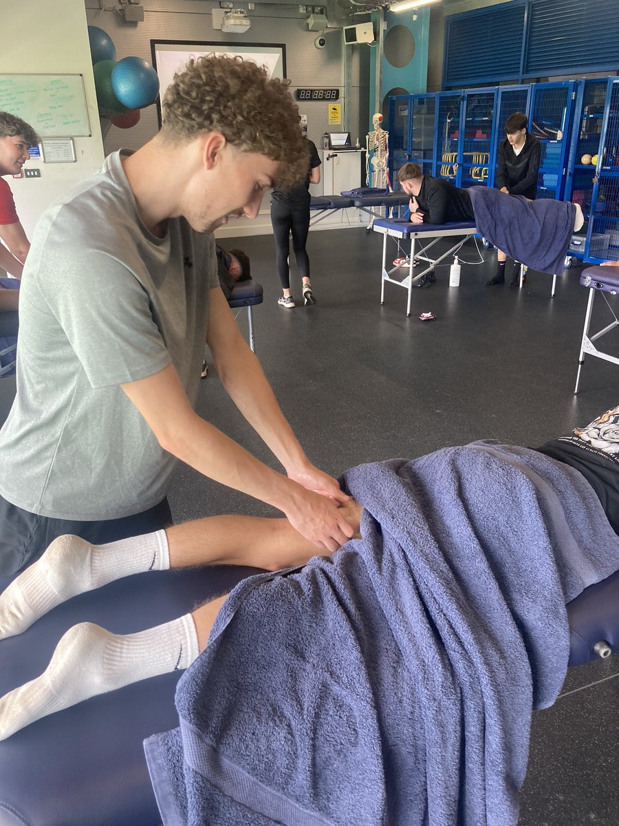 maceyjx's tweet photo. Finishing off our day at CMet with a taster of the SCRAM course. Here’s the students causing some bruises during a Sports Massage 🥴

Great opportunity for the students to have a taster of University life. Thank you Cardiff Met. 

@coleggwent @CMetSport @CardiffMetSCRAM #TLZ https://t.co/HvK6xM8ddV