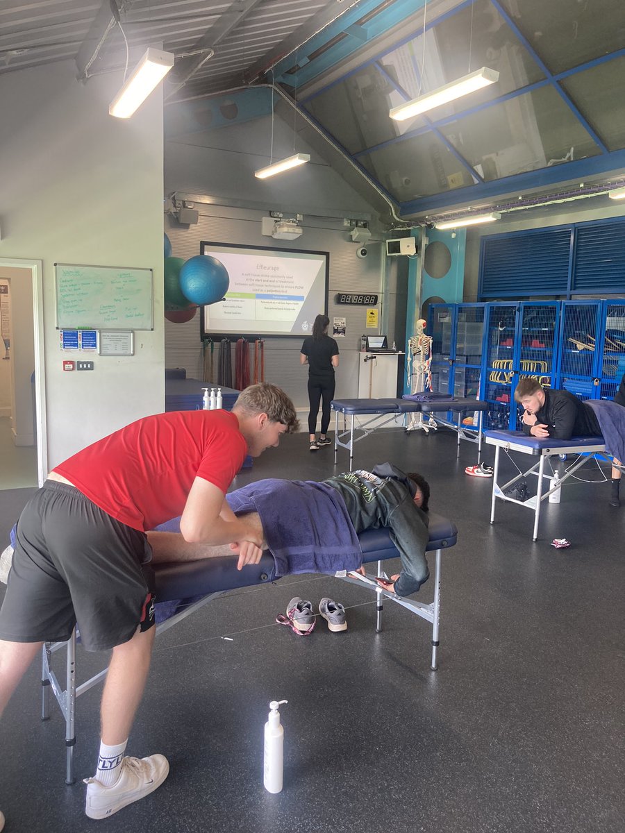 maceyjx's tweet photo. Finishing off our day at CMet with a taster of the SCRAM course. Here’s the students causing some bruises during a Sports Massage 🥴

Great opportunity for the students to have a taster of University life. Thank you Cardiff Met. 

@coleggwent @CMetSport @CardiffMetSCRAM #TLZ https://t.co/HvK6xM8ddV