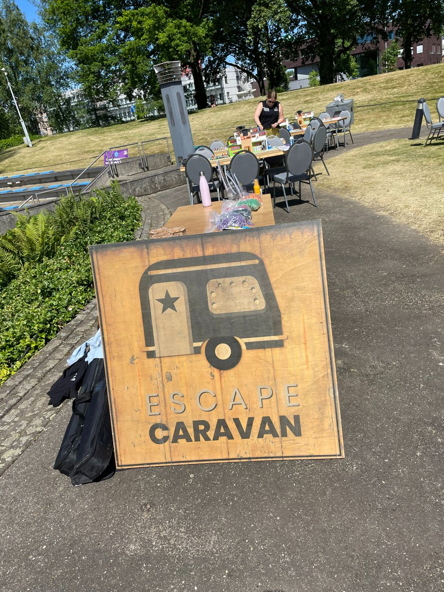EscapeRoomTA's tweet photo. Het was een mooie, zeer warme, succesvolle Escape Rooms Ter Aar dag bij het Evoluon in Eindhoven, afgelopen14 juni. 
We (Febe, Barbara en Nico) draaiden veel Escape Caravans en Mini Escape Rooms De School. Voor een enthousiast publiek. Heel leuk! Dank aan Leeuwendael Evenementen. https://t.co/Q4hk7qbCQt