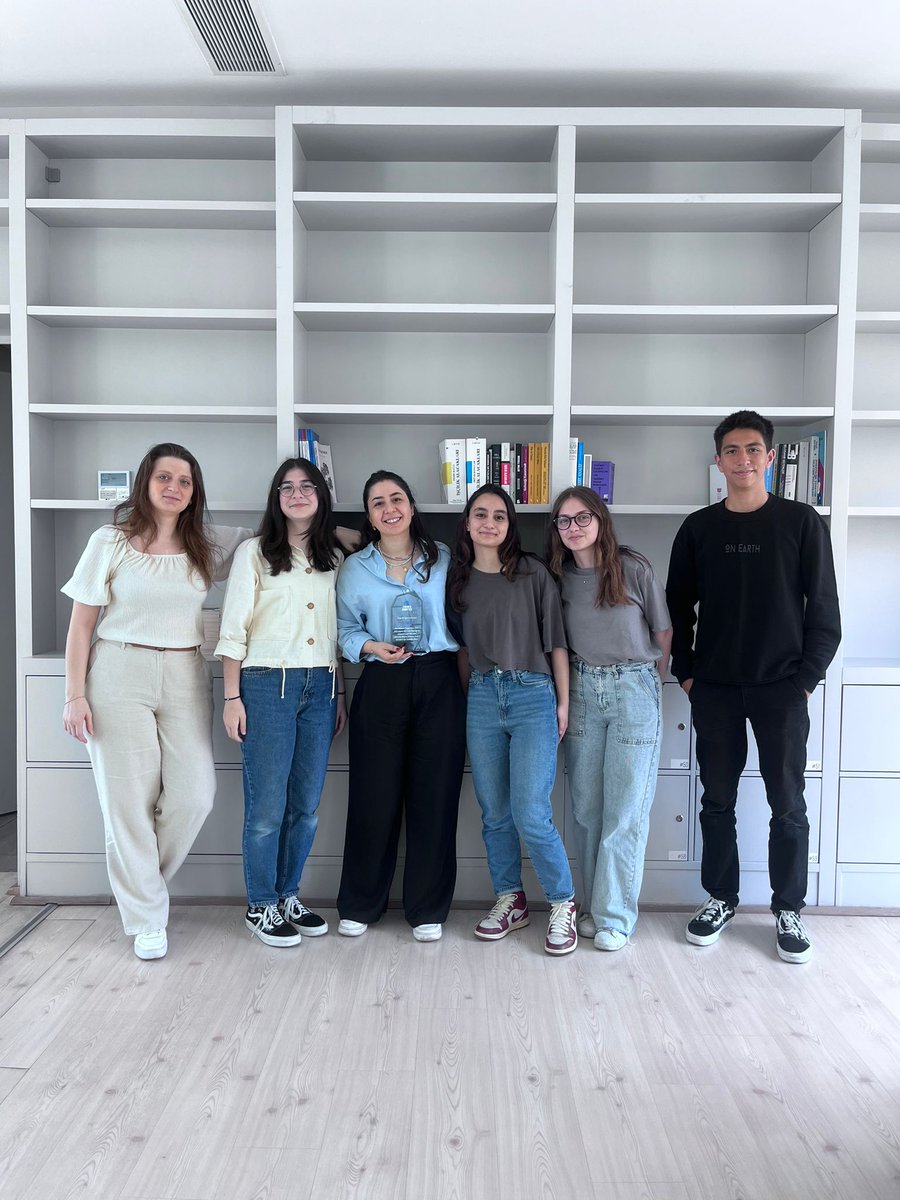 Bugün değerli sponsorumuz @medibulut_online 'ı ziyaret ettik. Geçirdiğimiz sezon hakkında konuştuk, tavsiyelerini dinledik. Bizleri ağırladıkları için Medibulut ailesine çok teşekkür ederiz.💙