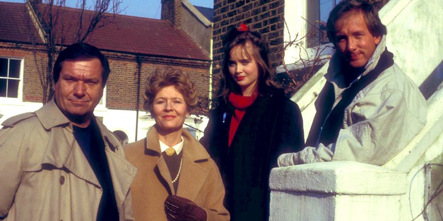 CultOfBritCom's tweet photo. God Speed…

#RIPAngelaThorne

Loved as #MarjoryFrobisher in the wonderfully written and performed…

#ToTheManorBorn 

Equally brilliant in…

#ThreeUpTwoDown
#GetSomeIn #TheGoodLife #FarringtonOfTheFO #TheBFG #OhWhatALovelyWar 

Thoughts with her Sons, Rupert &amp; Laurence… https://t.co/3hZ73WSV05
