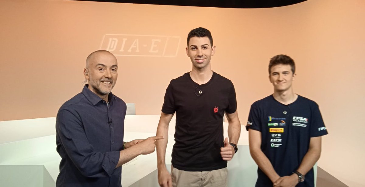 rtvandorra's tweet photo. ▶️Ja som #endirecte al #DiaERTVA 👇
👉Avui ens visiten a la primera part del programa
els pilots Raül Ferré i Frank Porté on parlarem de la #PujadaArinsal2023.
📌Segueix l'entrevista per ATV i https://t.co/klszZHxKGR https://t.co/FeQhLn3OGl
