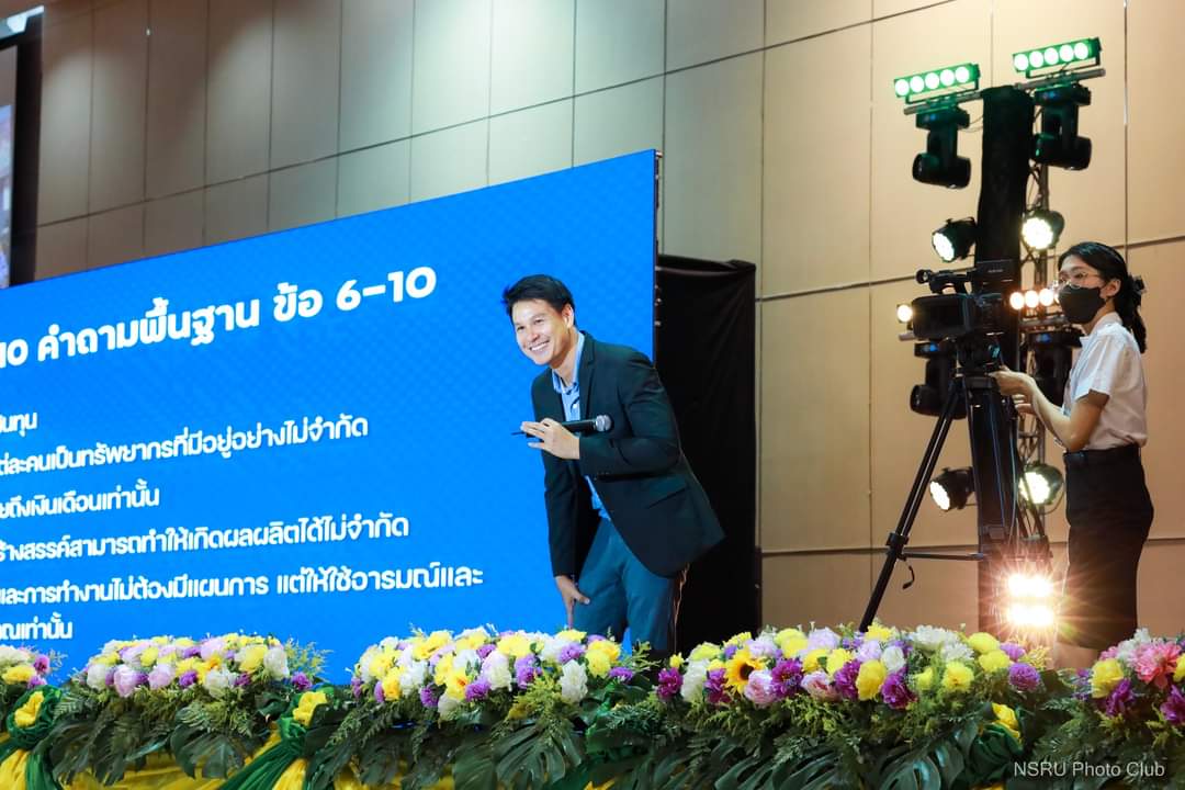 kritkrittapas's tweet photo. งานไม่ใหญ่แน่นะวิ #รับขวัญช่อพะยอมพันธุ์ใหม่ ขอบคุณรูปภาพจาก มหาวิทยาลัยราชภัฏนครสวรรค์ Nakhon Sawan Rajabhat University  #NSRU โชคดีกับชีวิตมหาลัยกันนะเฟรชชี่ 😊✌️ https://t.co/cOTWUZSuTO
