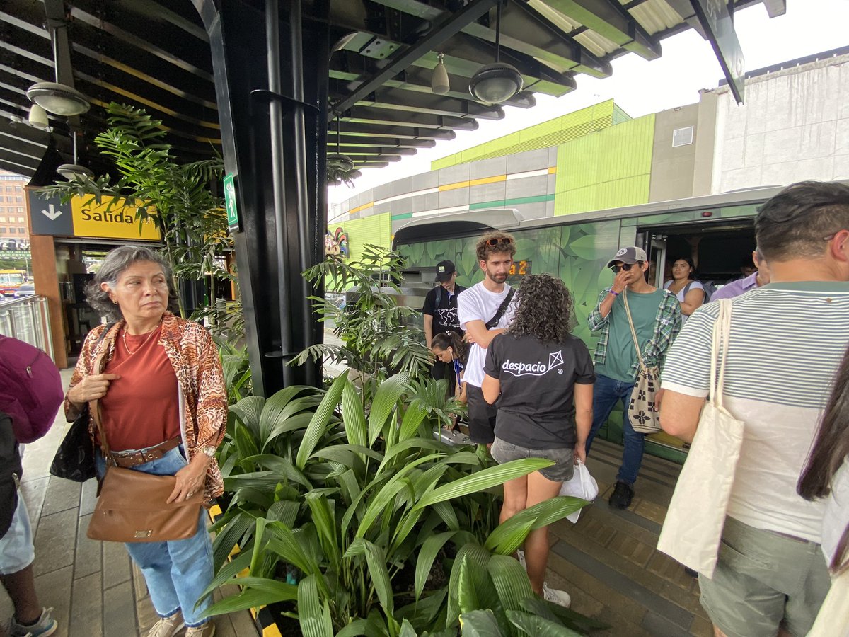 ITDP_HQ's tweet photo. Many members of the ITDP team came together this weekend in #Medellín to experience the city’s BRT system, Sistema Metroplús. Thank you to @Cesar_hdezc and our friends at @despacio for showing us around!

@sttmed @LINALOPEZ_11 https://t.co/PLThkPTCP8