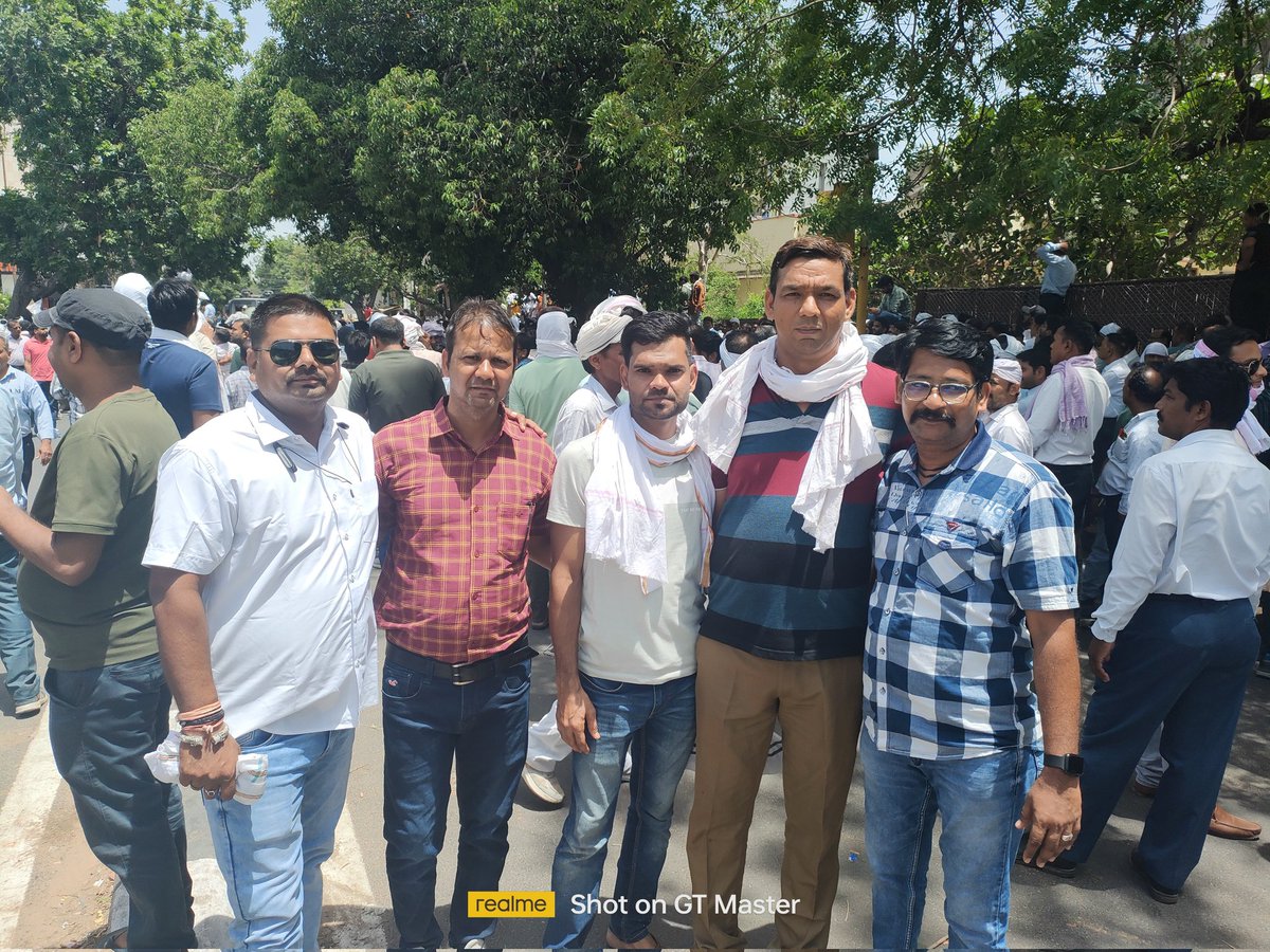 dddgupta's tweet photo. @News18Rajasthan #मुख्यमंत्री_जी_सुनो_पुकार_बाबु_आया_आपके_द्वार

64 दिन #हड़ताल 57 दिन #महापड़ाव 5 #शहादत  लगातार 2 बार 26 साथियों द्वारा  #आमरणअनशन अब तो सुन लो जननायक @ashokgehlot51 जी

@dddgupta
@RahulGandhi
@RajCMO 
@RajGovOfficial 
@1stIndiaNews
@zeerajasthan_ 
@News18Rajasthan https://t.co/GfMegeHk90