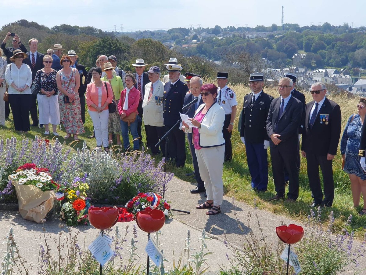 hrfca's tweet photo. Today marks the 83rd anniversary of the Battle of #StValery. As part of the annual commemorations, our Head of Engagement Michelle McKearnon gave a speech at the memorial in Saint-Valery-en-Caux on Saturday. #LestWeForget https://t.co/KMjvtCuhHY
