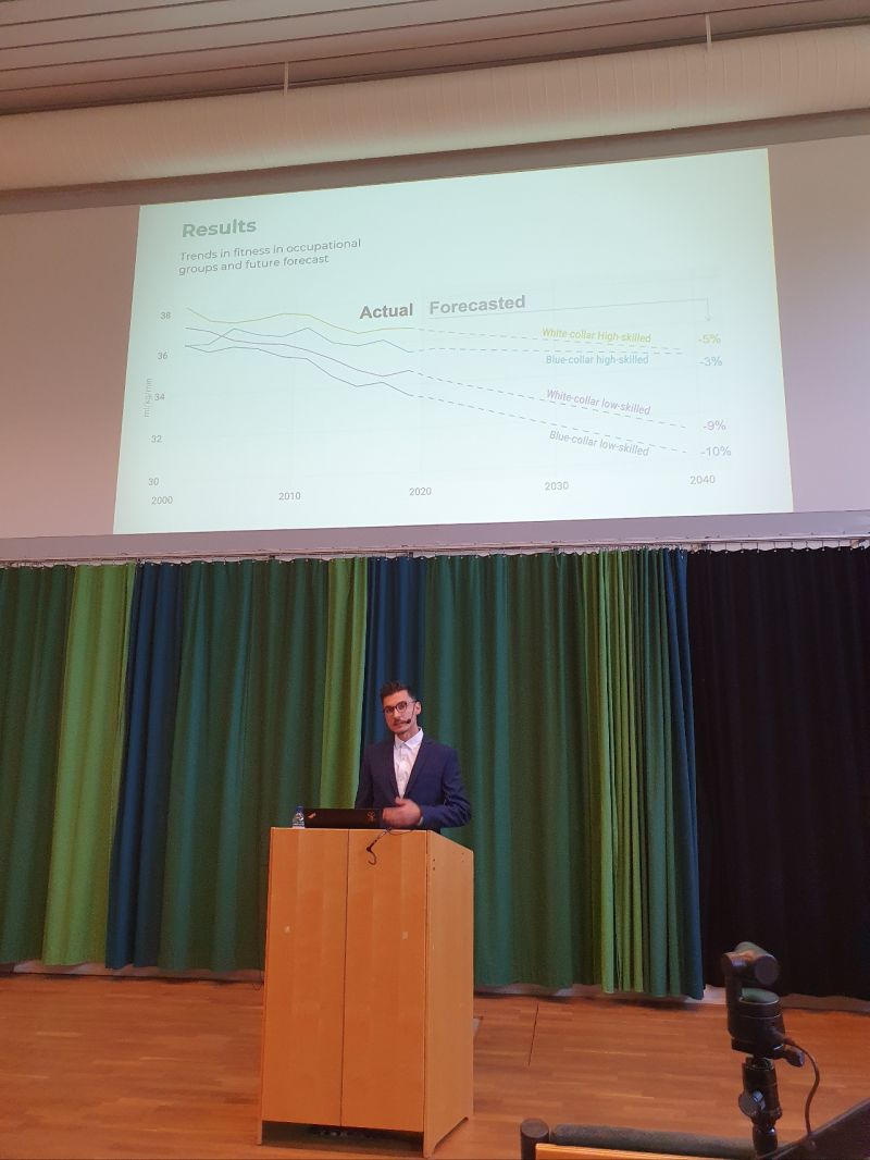 danielvaisanen's tweet photo. Thank you all who made my thesis possible @bak_elin et al. Thanx to the opponent @Ulf_Ekelund for a great sparring match and the committee for thinking it was good enough. @profHoltermann @giselanyberg @jenswhalstrom https://t.co/qP69fIBUcW