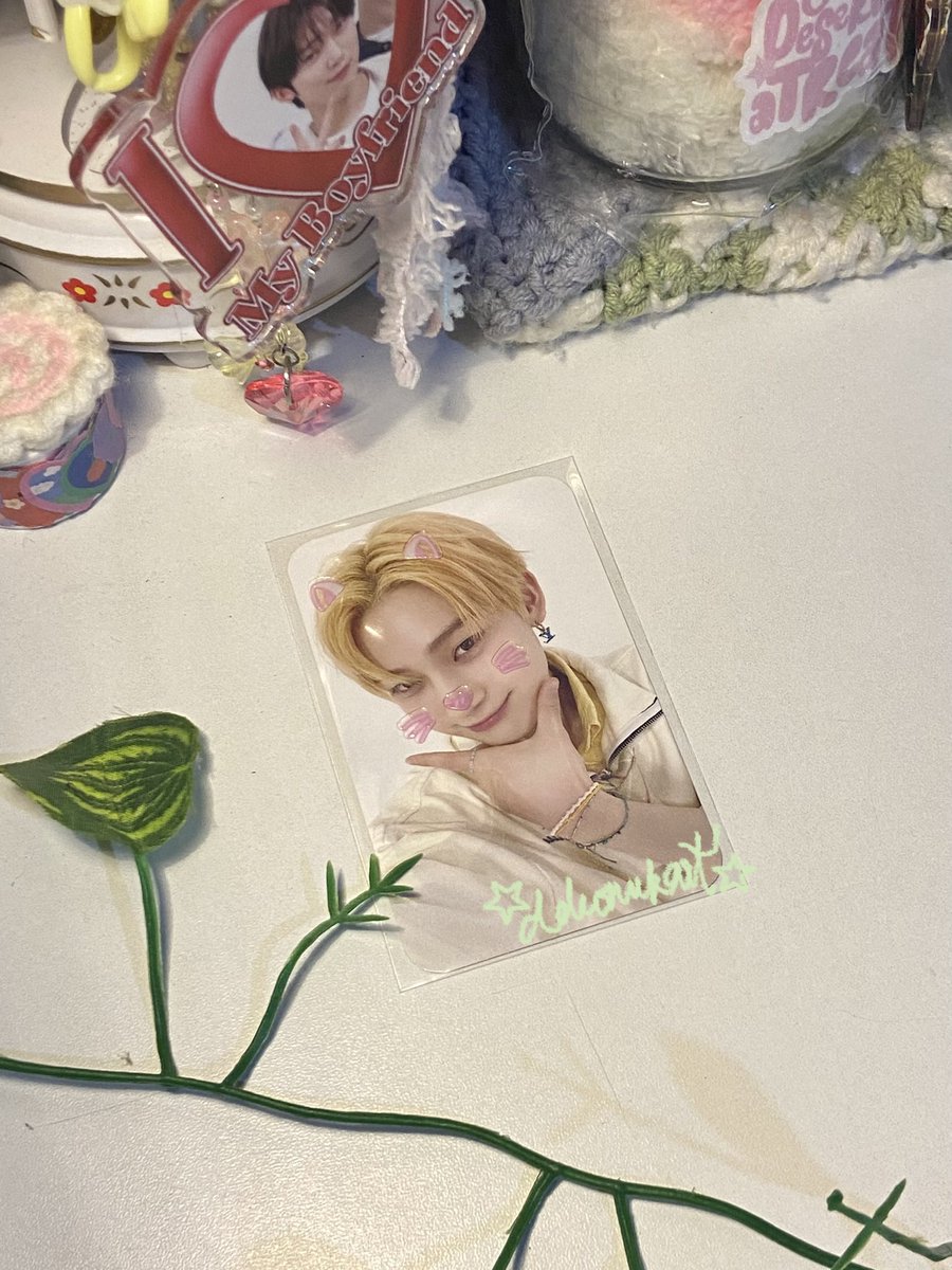wts lfb ph ! #ddeonusells_ 

★ sunoo manifesto broadcast !  
★ ₱1.6k dop | ₱1.5k payo 
★ payo (prio) | 3 days res 
★ good condi 
—  reply mine | dm to claim 

🐰 ddeonukartt.carrd.co