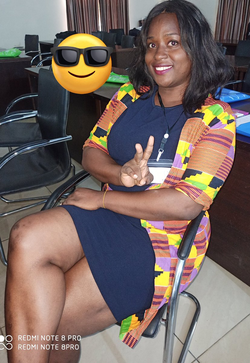 topia_fon's tweet photo. Why am late to this thread, 🥰 Oya bachelors my DM is open 😜😜😜 https://t.co/IGdIPH9VMW