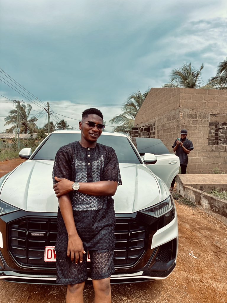 LetsGrow_Togeth's tweet image. #Sogbolisa visuals by @Roberthud09 is ready to be released🎬.Until then let's keep streaming the audio via all digital stores worldwide -&amp;gt;&amp;gt;&amp;gt; fanlink.to/sogbolisa

#Sogbolisa  #TeamHudEmbassy