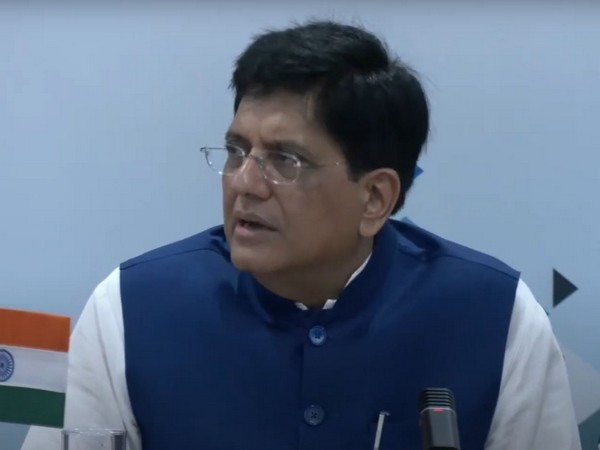 tv9gujarati's tweet photo. India-UAE: Talks on Rupee-Dirham-based trade gathered pace, says Piyush Goyal
#PiyushGoyal #IndiaUAE #RupeeDirham #Rupee #Dirham #TV9News https://t.co/sRNDlmX1OB