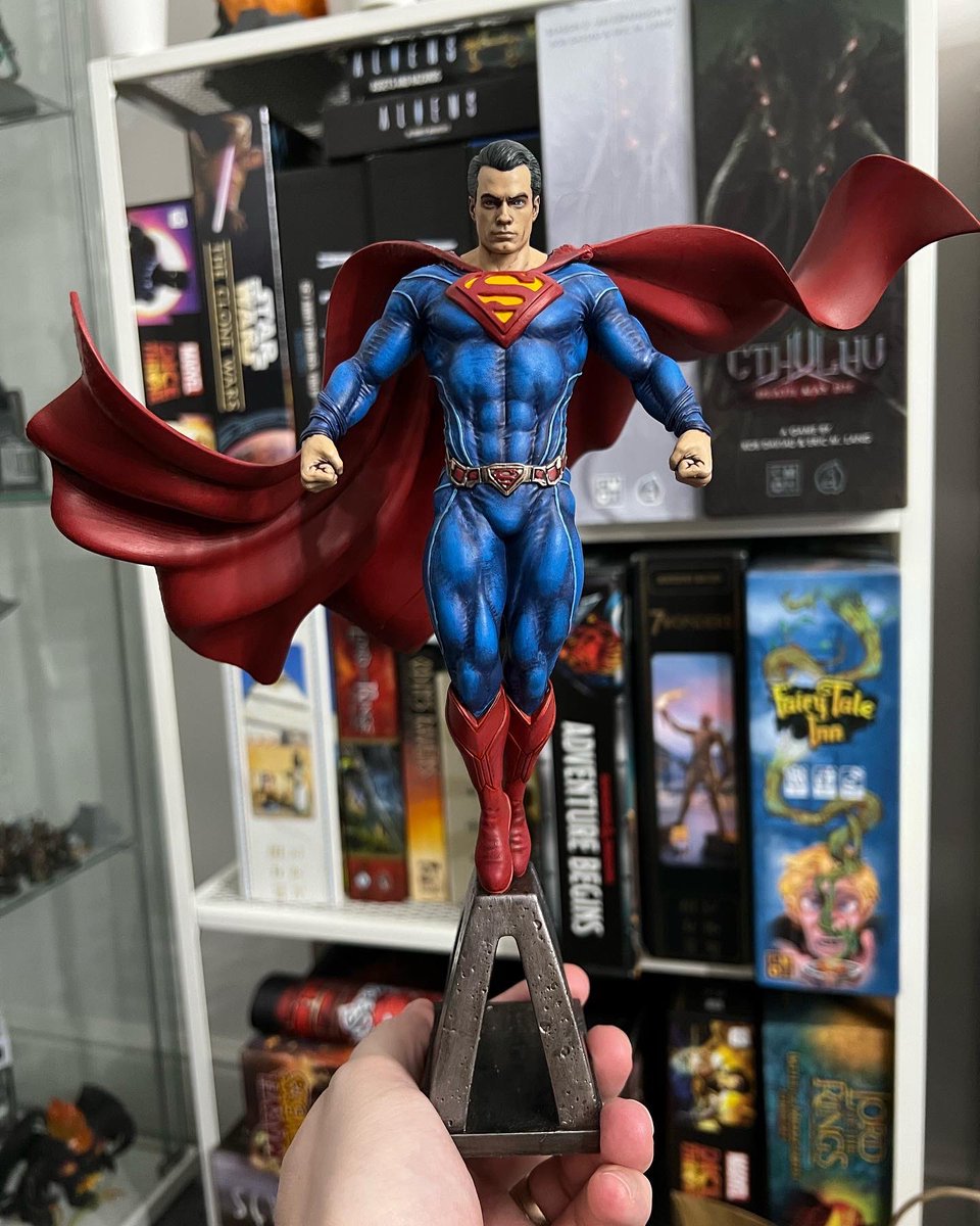 dice_sagas's tweet photo. Superman! Had a bit of a disaster with the cape and it blooming snapping, hence no recent posts 😩 But managed a bit of DIY and got it to a good position. 🤗 
#DC #Marvel #warhammer #dicesagas #bgg #bhfyp #cmongames #ClarkKent #Superman #dccomics #miniatures #miniaturepainting https://t.co/SL0Ifw758U