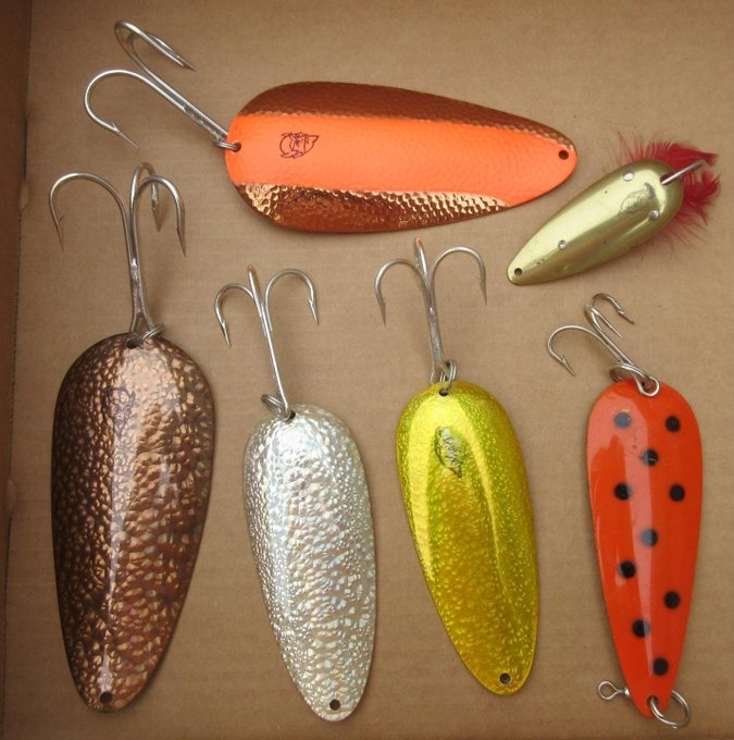 Rustic Relics tweet media