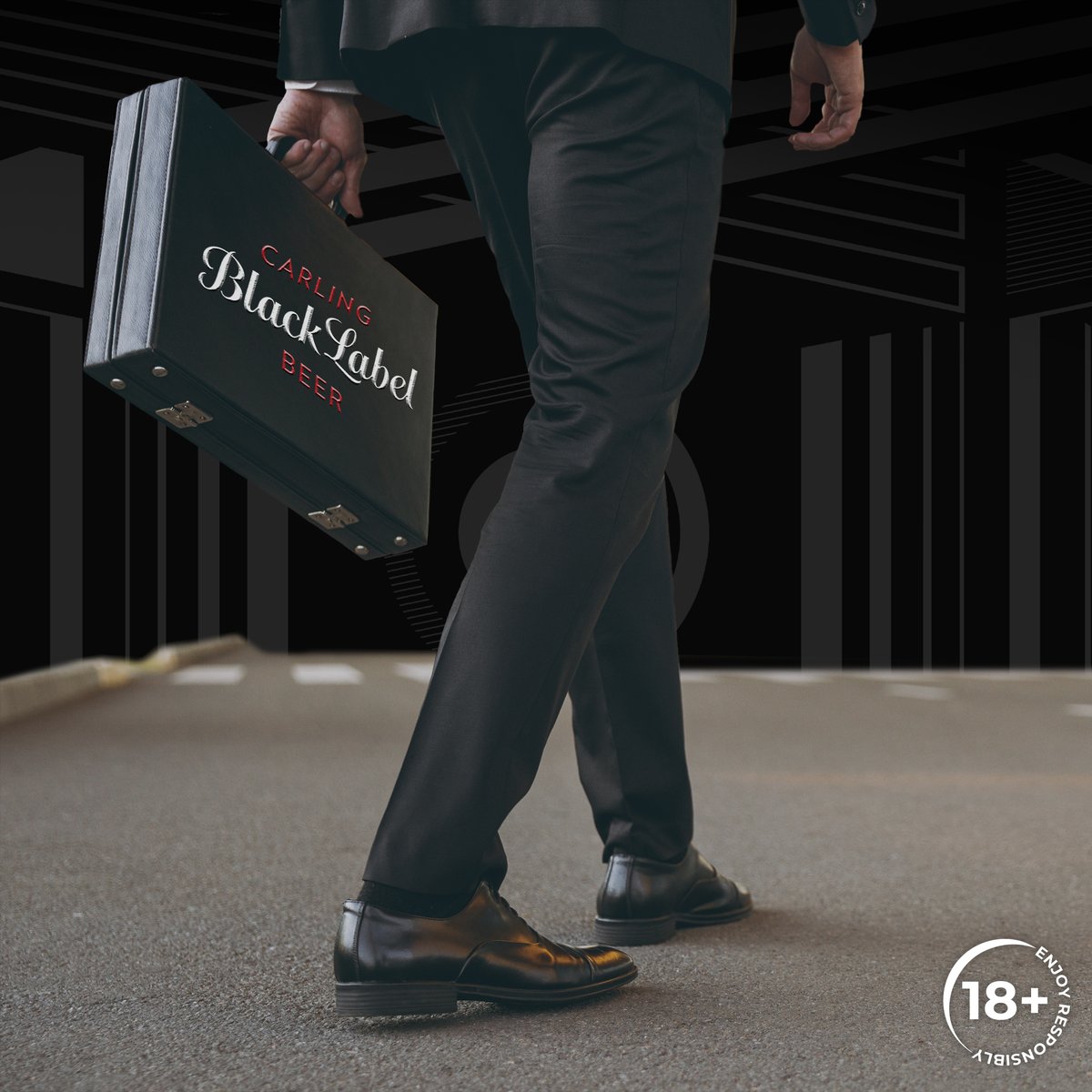 blacklabelsa's tweet photo. Just because sithule, doesn’t mean we’re not moving! ​
Vuka s’yo phanda, Champ! ​

QT using #GetItChamp and motivate a fellow, Champ, to keep it going! #ChampionBeer https://t.co/HevyJLBDwW