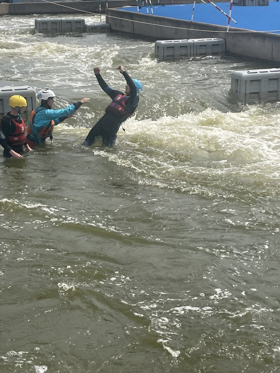Our Task breaker group took to the water today. They worked hard as a team throughout a tricky white water course and developed their leadership,resilience and courage. Great effort! <a href="/Carluke_SEBN/">Carluke HS - S.E.B.N</a> <a href="/CarlukeHS/">Carluke High School</a> <a href="/carluke_yfcl/">Carluke_Universal_Connections_YFCL</a>
